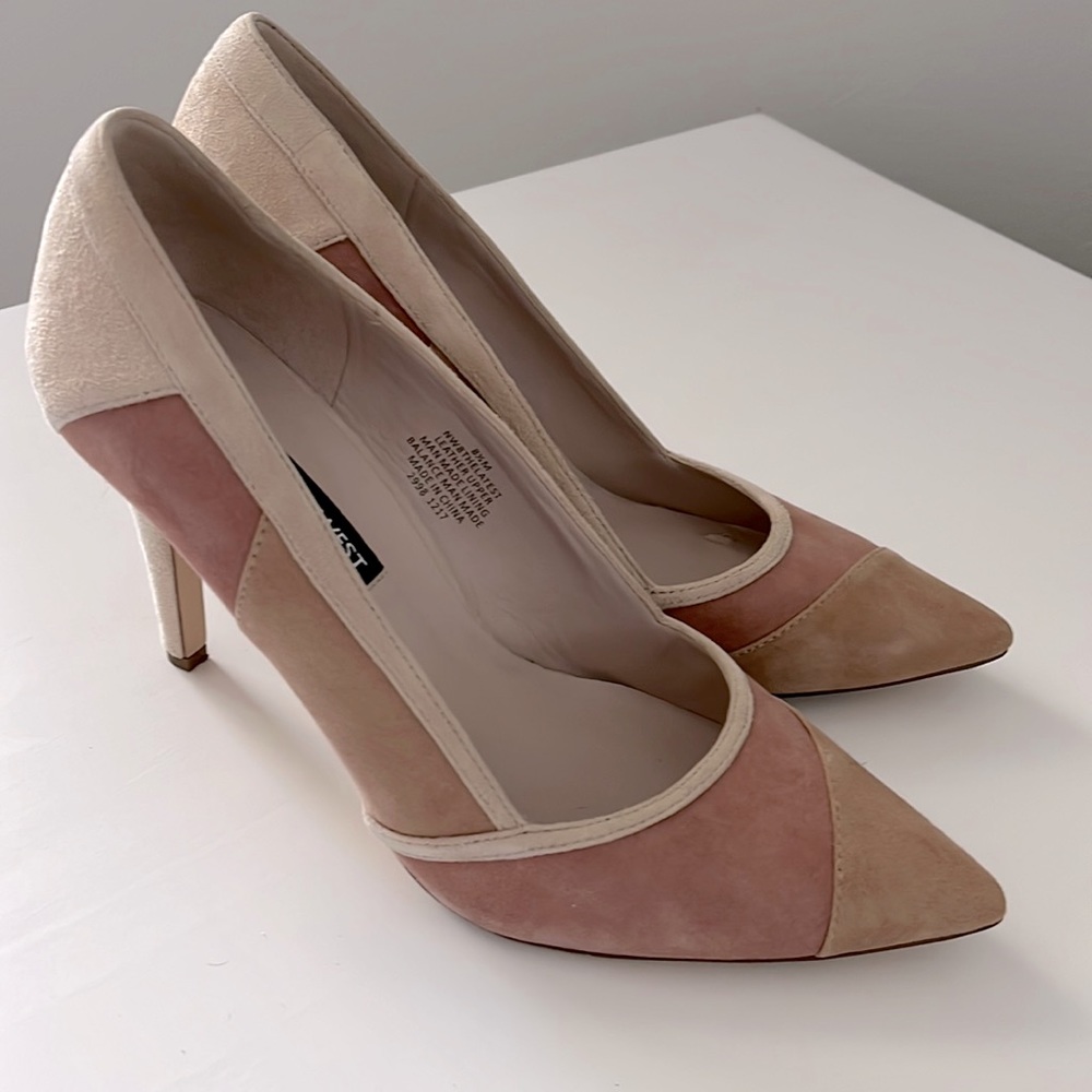 Nine West Suede ColorBlock beige, pale pink, super cute, Size 8.5